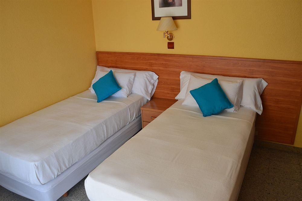 Solvi Hotel - Adults Only Vilanova i la Geltrú Buitenkant foto