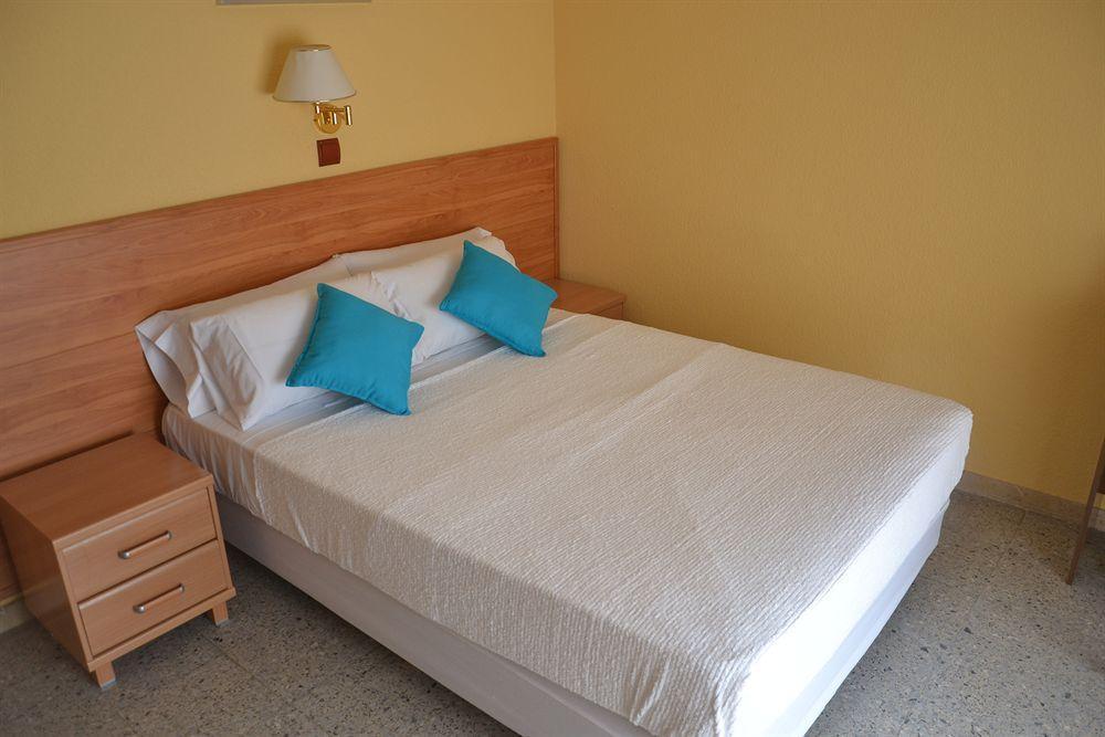 Solvi Hotel - Adults Only Vilanova i la Geltrú Buitenkant foto
