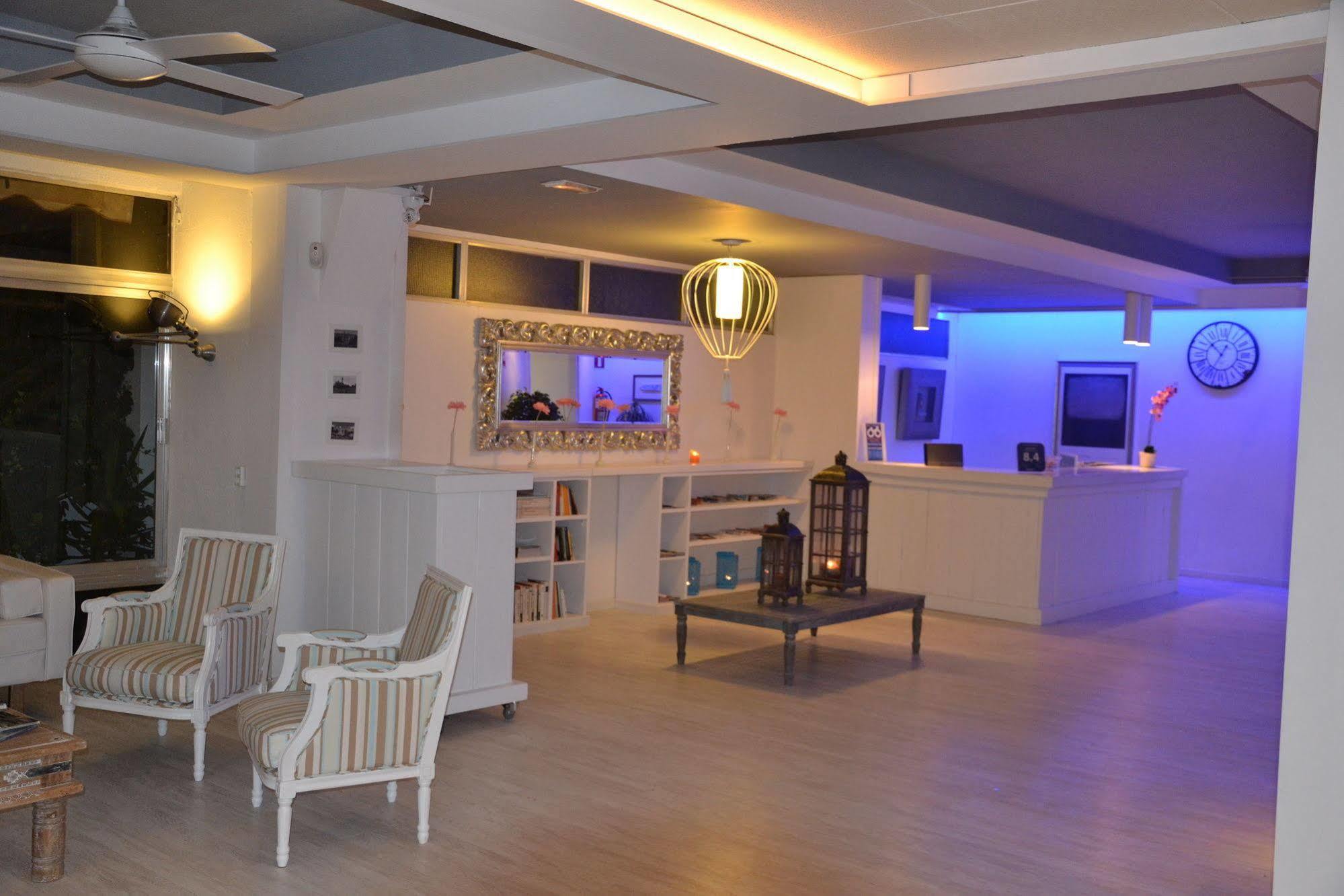 Solvi Hotel - Adults Only Vilanova i la Geltrú Buitenkant foto