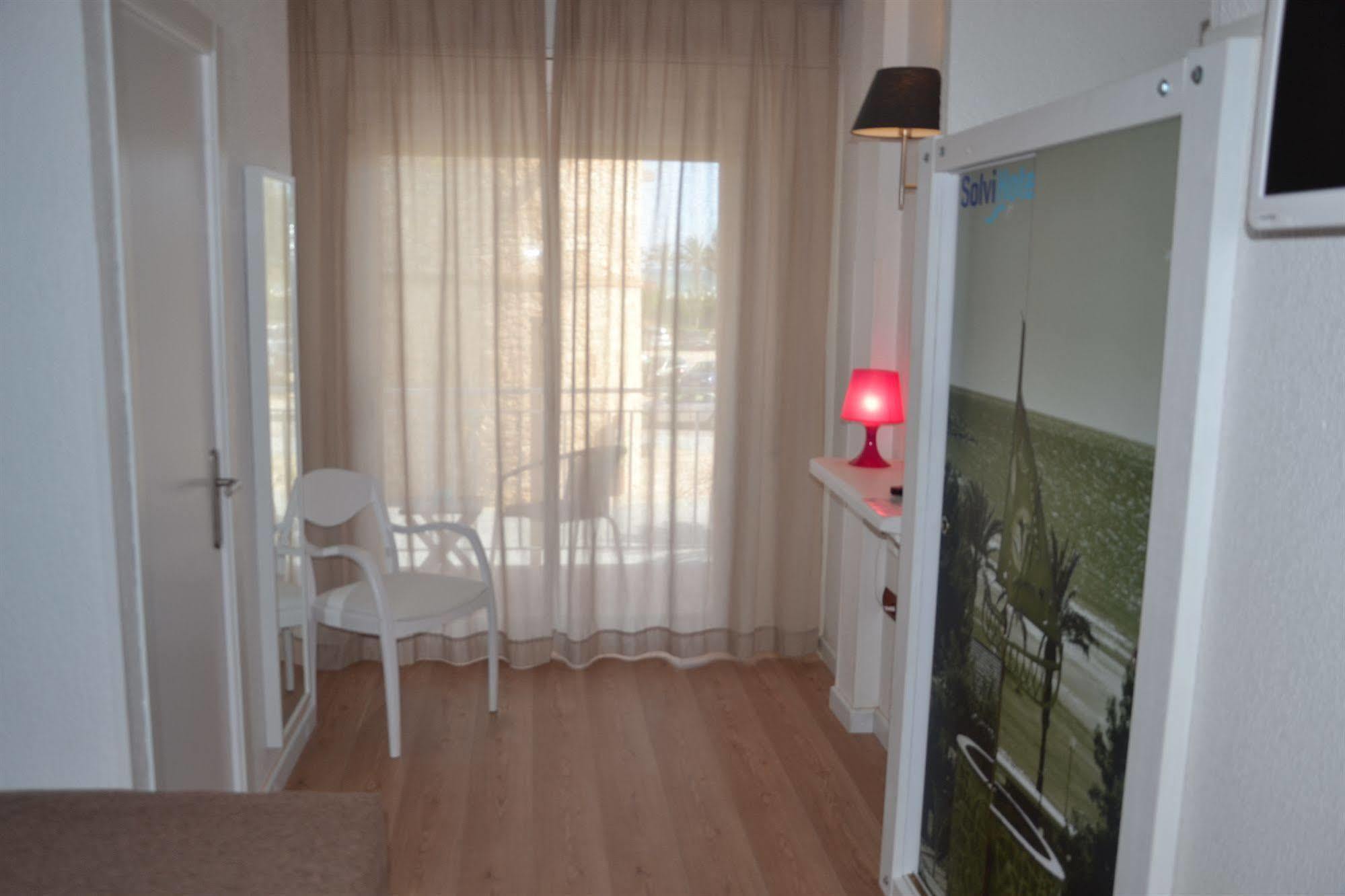 Solvi Hotel - Adults Only Vilanova i la Geltrú Buitenkant foto