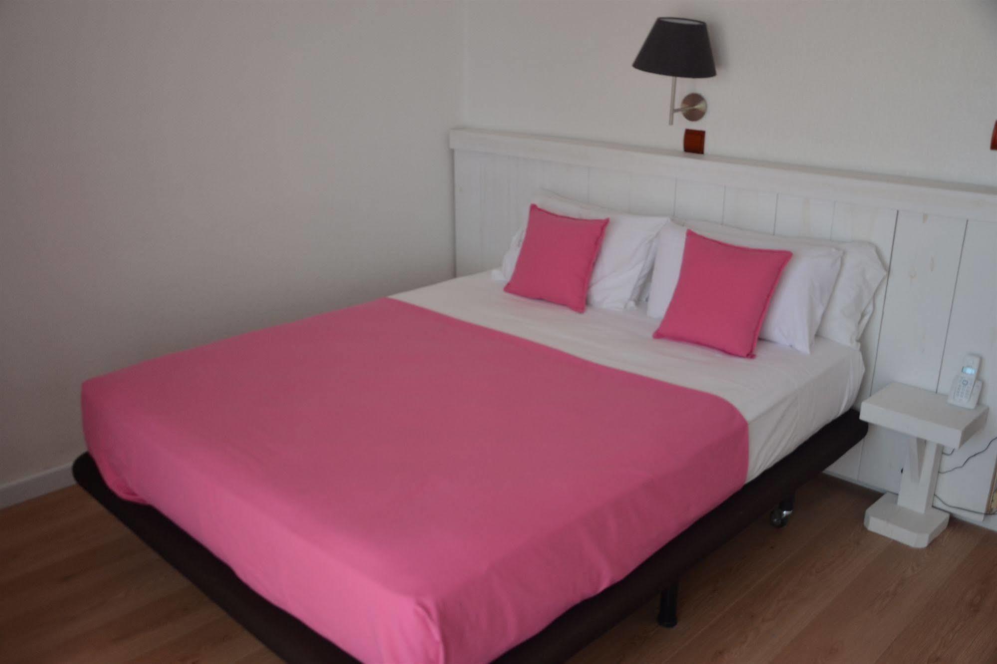 Solvi Hotel - Adults Only Vilanova i la Geltrú Buitenkant foto